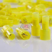 Load image into Gallery viewer, 3M73M-250-32NL Fully Insulated Push-On Nylon Male Terminals 12-10 Awg 100 Pack
