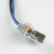 Load image into Gallery viewer, Antenna Cable KIT to Aftermarket Radio Stereo Adapter for Select 07-up Nissan
