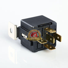 Load image into Gallery viewer, 12 VOLT 40 AMP BOSCH/TYCO STYLE SPDT AUTOMOTIVE RELAY
